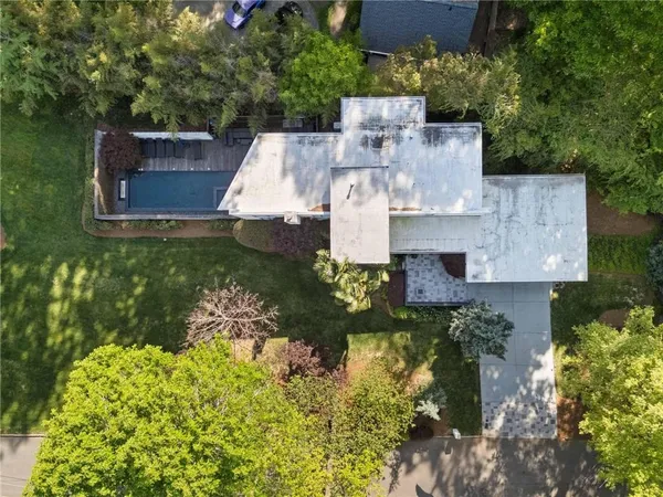 $1,695,000 | 1960 Tall Tree Drive Northeast, Atlanta, GA 30324