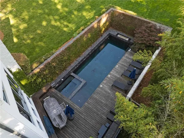 $1,695,000 | 1960 Tall Tree Drive Northeast, Atlanta, GA 30324