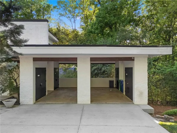 $1,695,000 | 1960 Tall Tree Drive Northeast, Atlanta, GA 30324