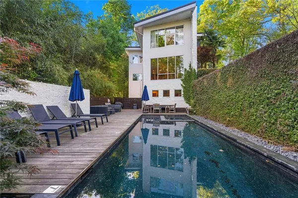 $1,695,000 | 1960 Tall Tree Drive Northeast, Atlanta, GA 30324