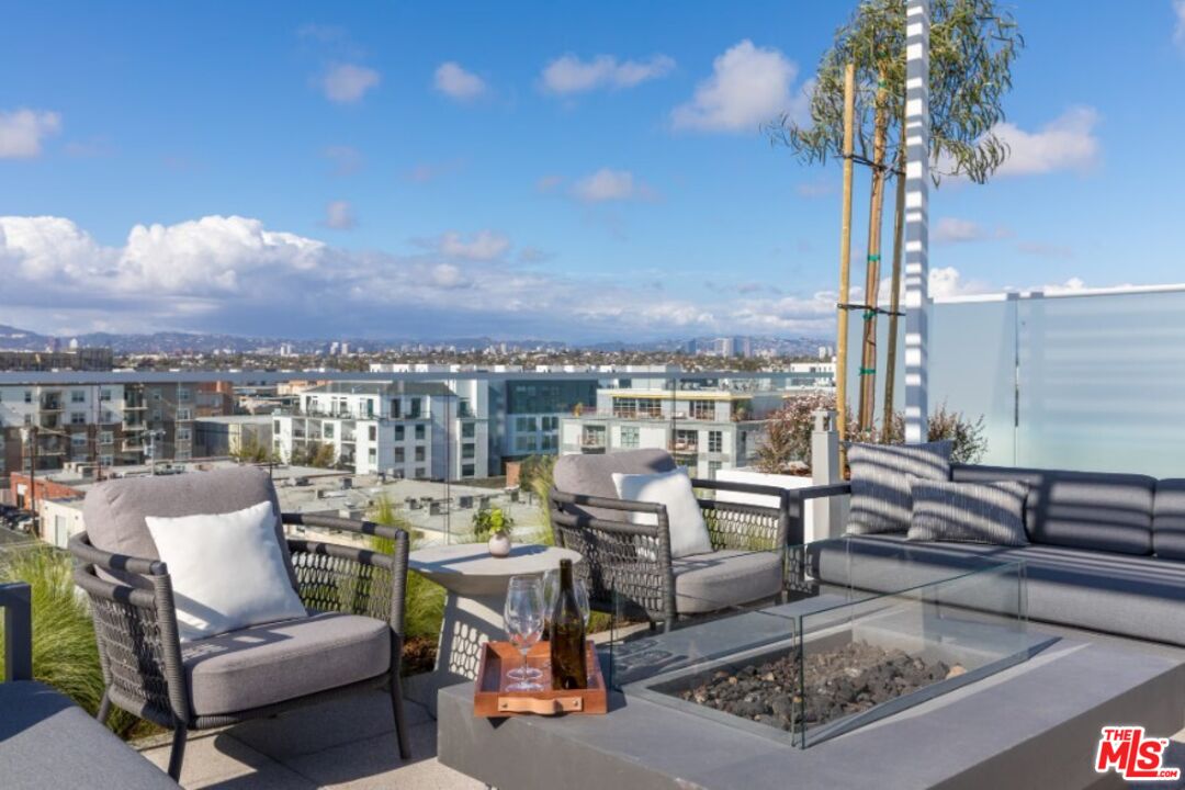4210 Del Rey Avenue, Unit 316 Marina del Rey, CA 90292 - Photo 5 of 10