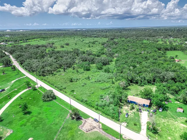 a view of a lush green field
