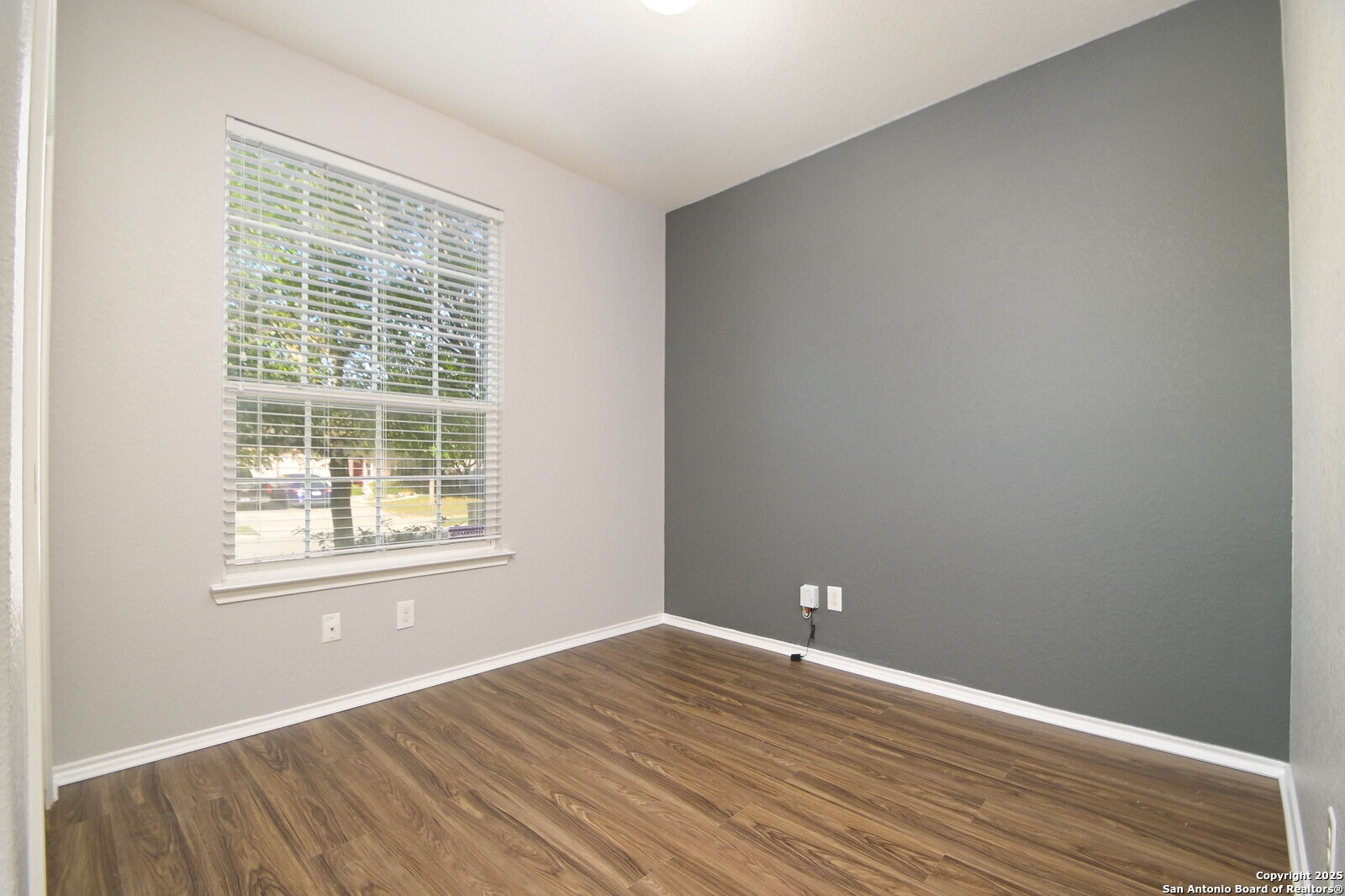 745 Hollow Ridge Schertz, TX 78108 - Photo 11 of 15