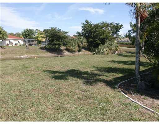 4549 Baldric Street Boca Raton, FL 33428 - Photo 20 of 22 Yard/Garden