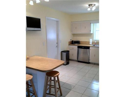 4549 Baldric Street Boca Raton, FL 33428 - Photo 5 of 22 Kitchen
