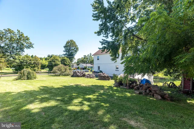 a view of an outdoor space and yard