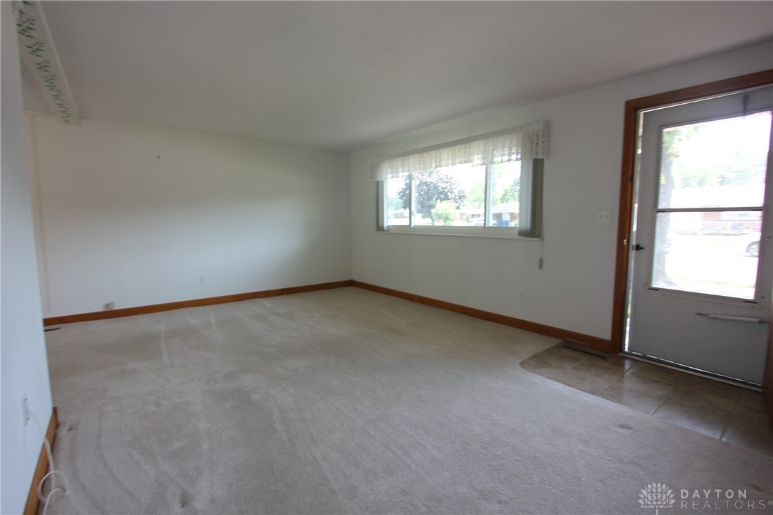6529 Harshmanville Road Huber Heights, OH 45424 - Photo 12 of 45