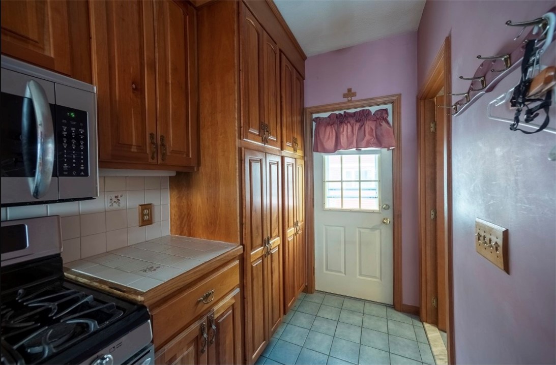 401 Summer Street Woonsocket, RI 02895 - Photo 6 of 23 Kitchen