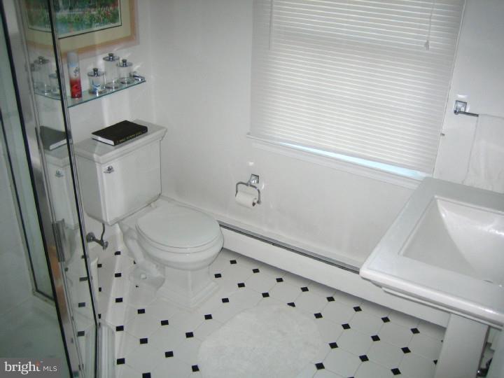 512 Brookhaven Road Wallingford, PA 19086 - Photo 18 of 23 Master Bathroom