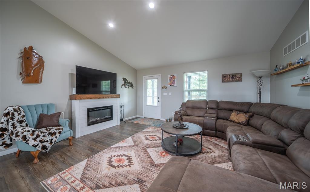 73 North Scott Road Cuba, MO 65453 - Photo 10 of 56