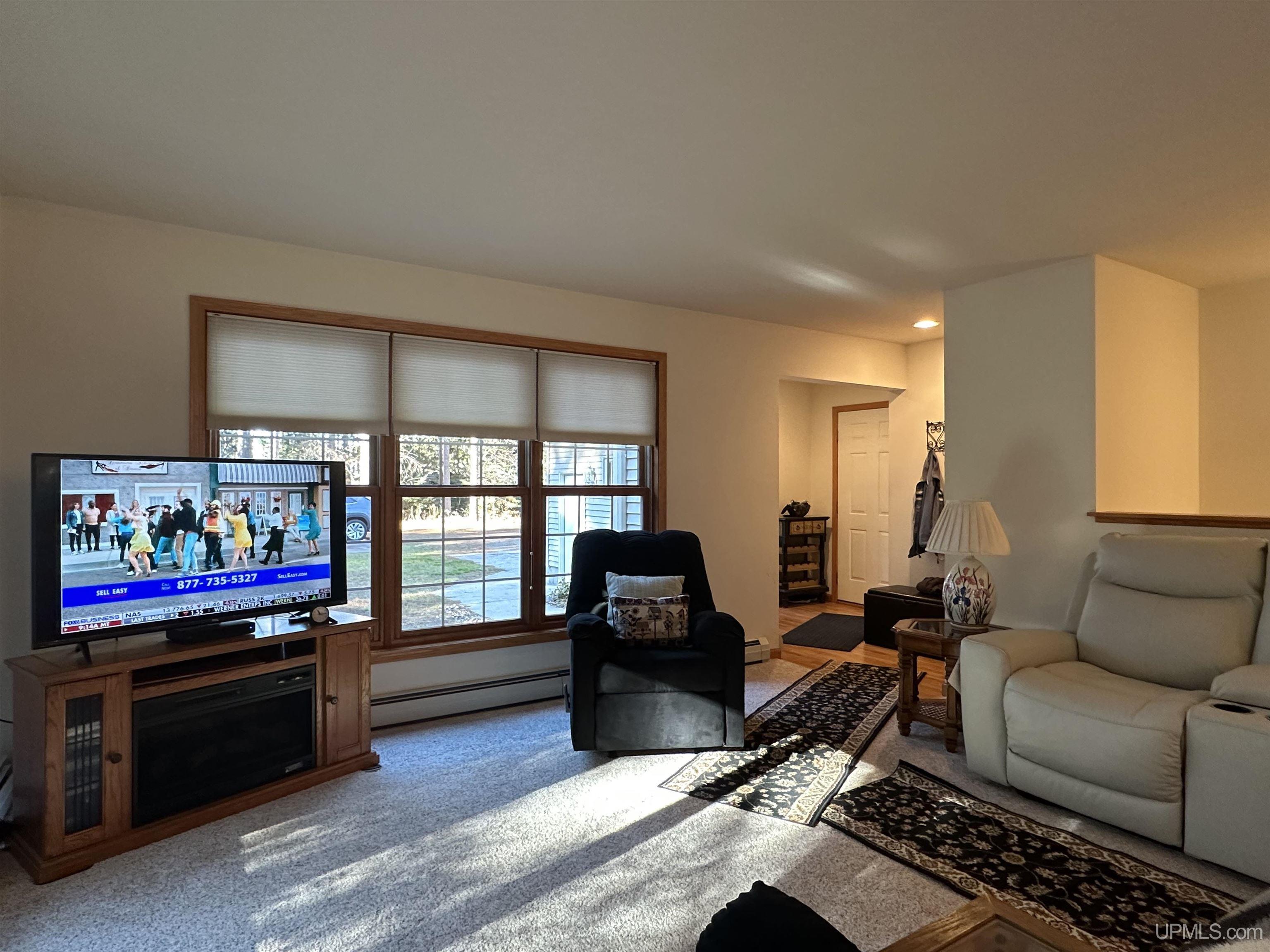 5047 17th Road Escanaba, MI 49829 - Photo 13 of 44