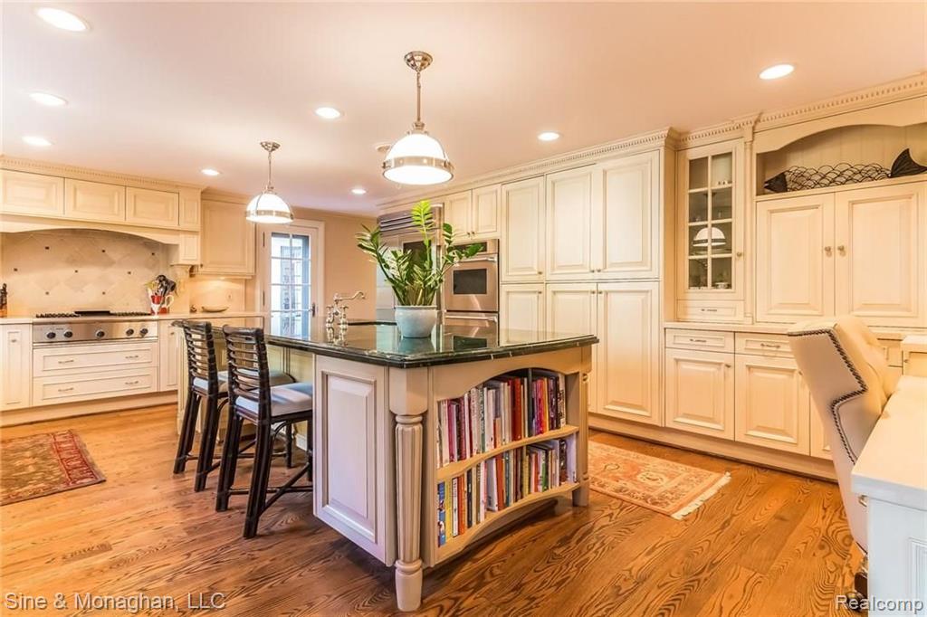 72 Touraine Road Grosse Pointe, MI 48236 - Photo 15 of 69
