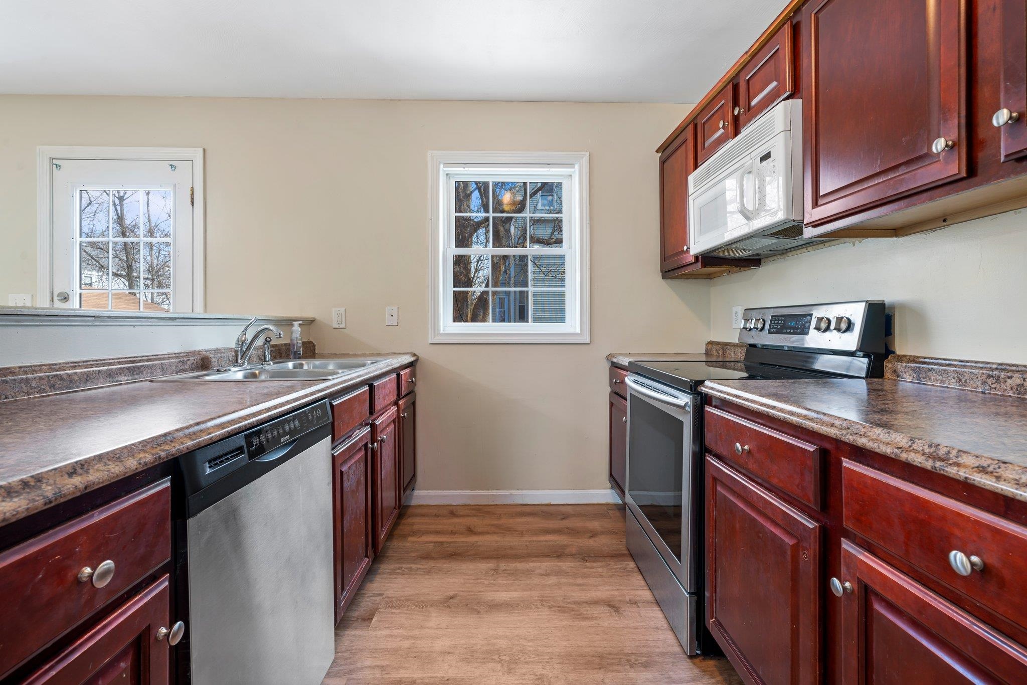 70 Stevens Street Manchester, NH 03103 - Photo 9 of 40