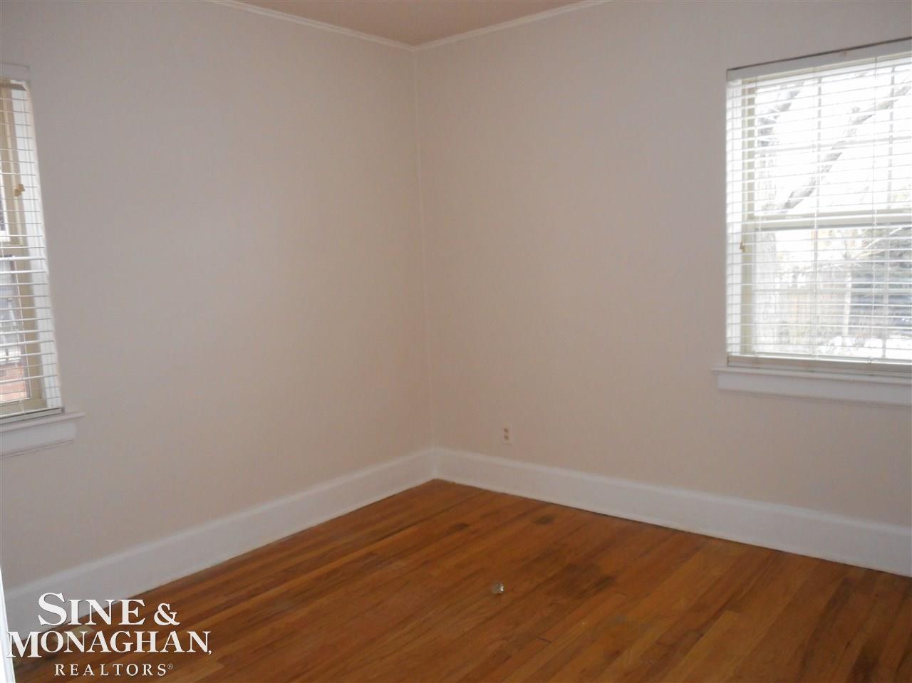 2032 Hawthorne Road Grosse Pointe Woods, MI 48236 - Photo 14 of 25