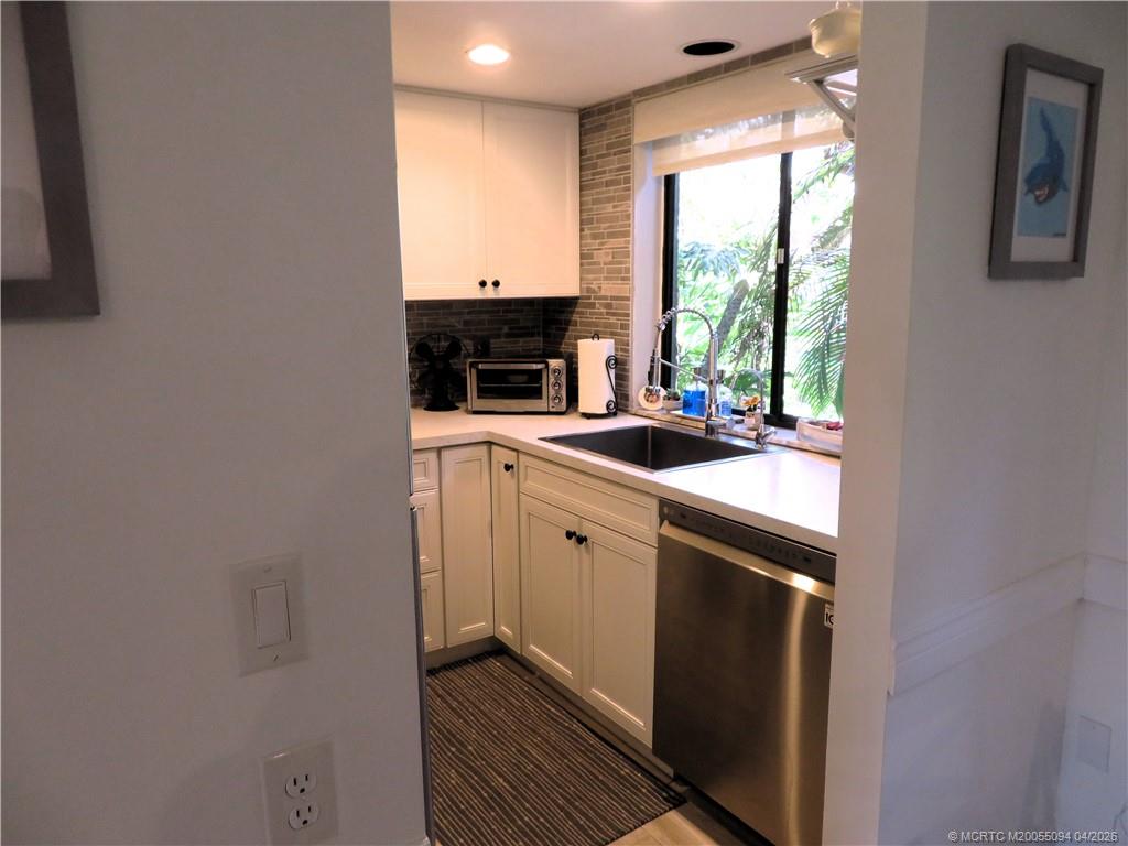800 Northwest Fork Road, Unit 64 Stuart, FL 34994 - Photo 11 of 36