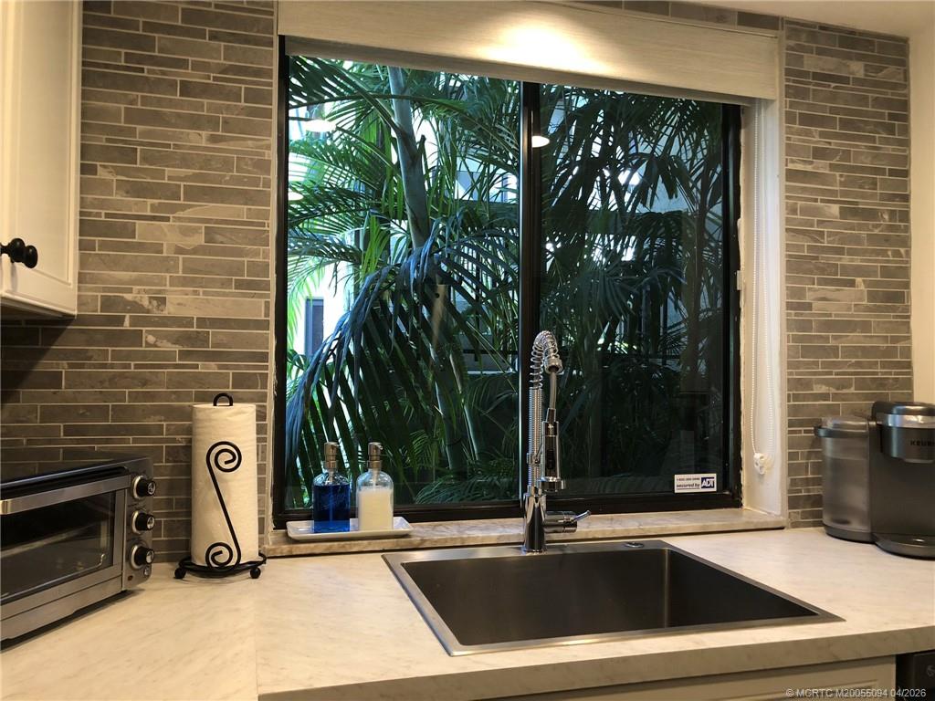 800 Northwest Fork Road, Unit 64 Stuart, FL 34994 - Photo 7 of 36
