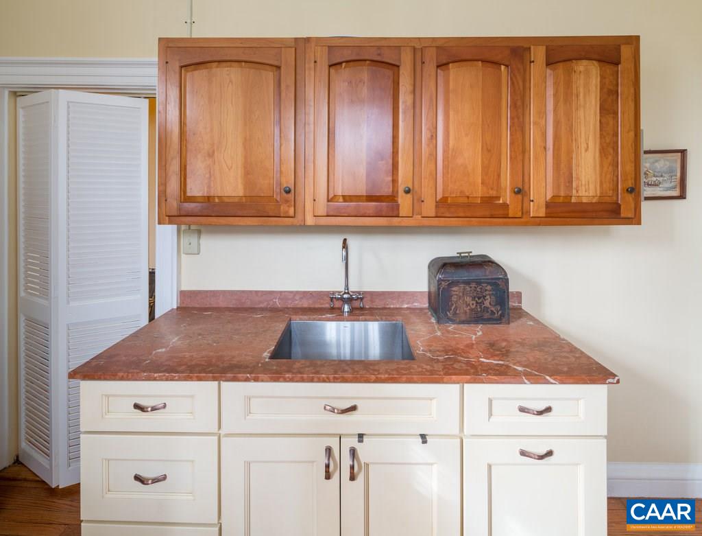 1115 Hilltop Road Charlottesville, VA 22903 - Photo 17 of 50 Gallery Image 17