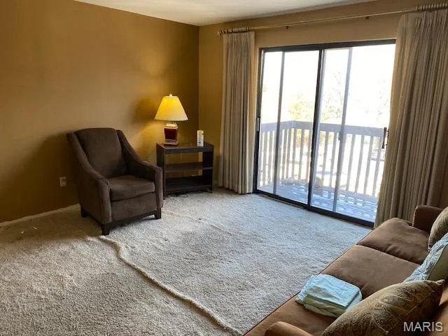 $99,000 | 1021 Adworth Drive, Unit J, St. Louis, MO 63125