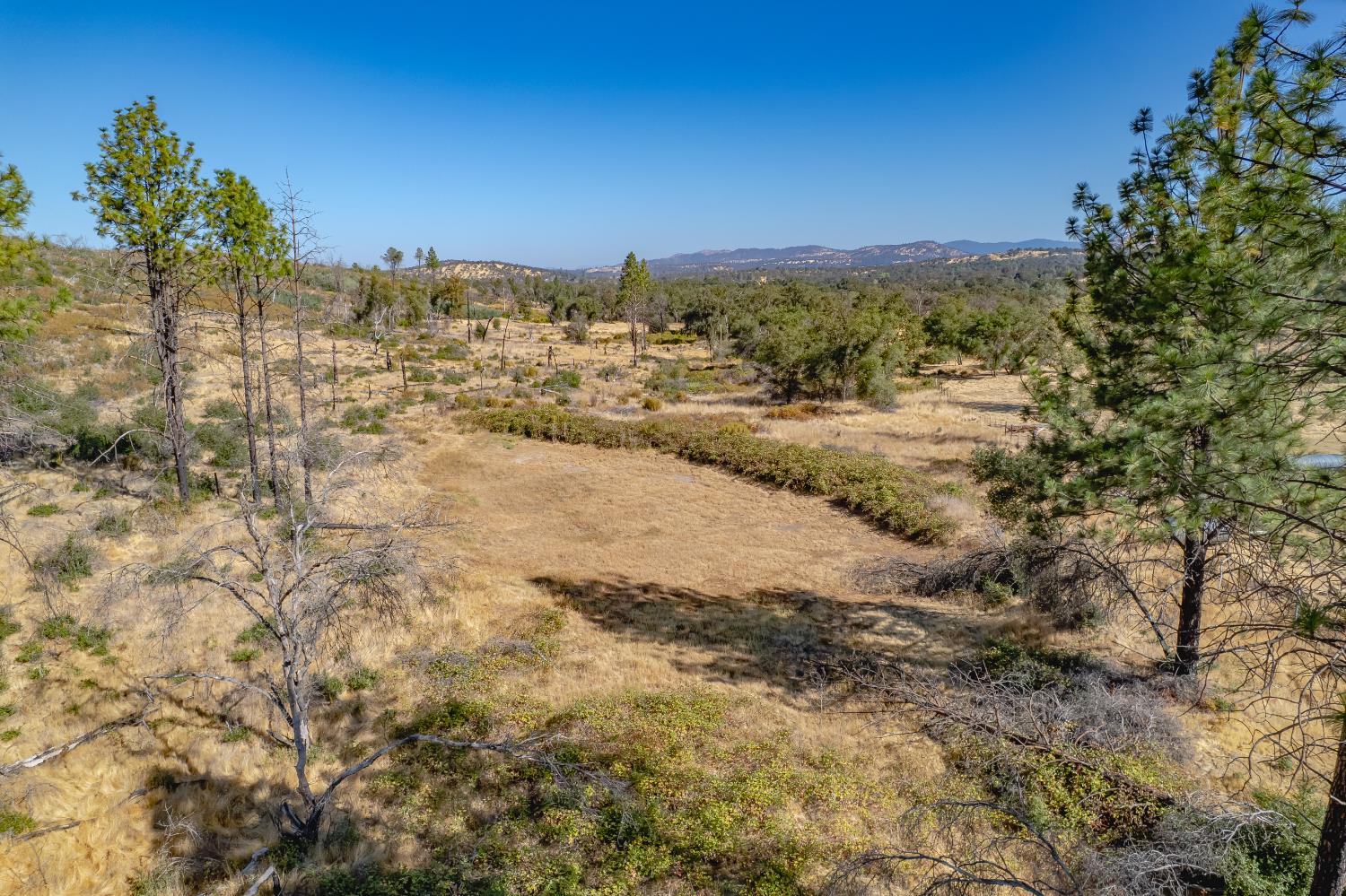 11923 Loma Rica Road Marysville, CA 95901 - Photo 7 of 27 a view of ocean