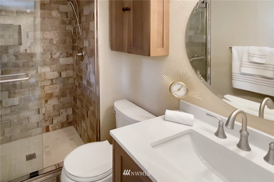 16015 Southeast 166 Street Renton, WA 98058 - Photo 15 of 33 Gallery Image 15