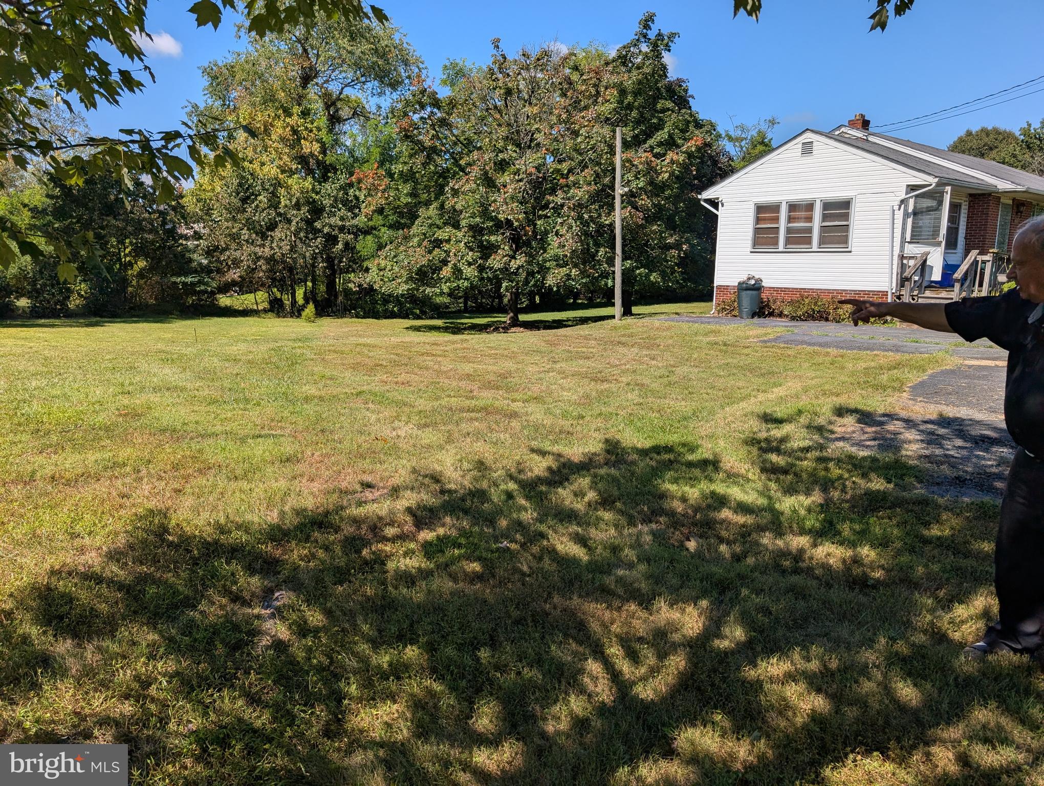 15500 Quince Orchard Road Gaithersburg, MD 20878 - Photo 3 of 11