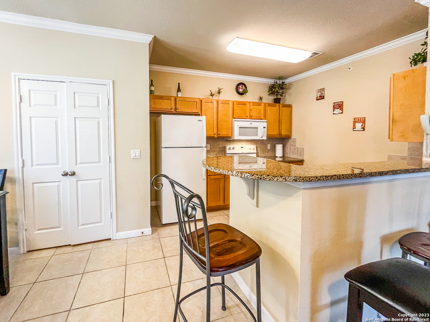 6160 Eckhert Road, Unit 101 San Antonio, TX 78240 - Photo 8 of 36