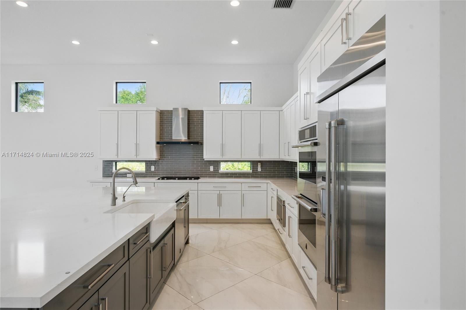 17803 Southwest 58th Street Southwest Ranches, FL 33331 - Photo 16 of 62 Gallery Image 16