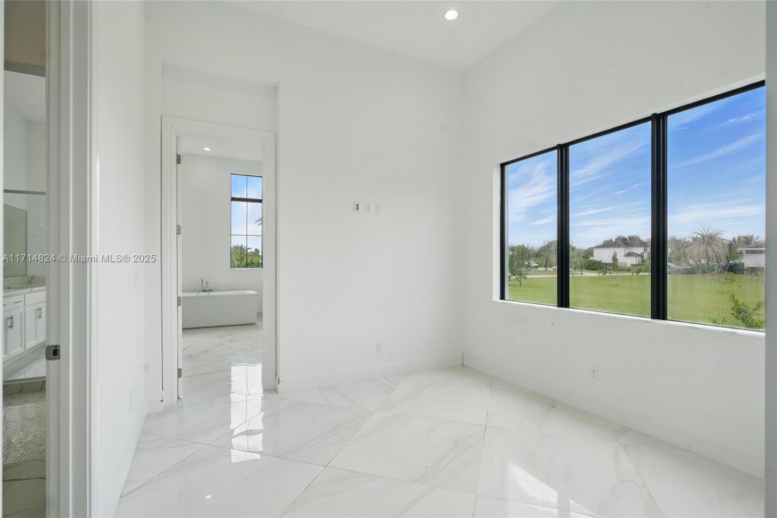 17803 Southwest 58th Street Southwest Ranches, FL 33331 - Photo 23 of 62 Gallery Image 23
