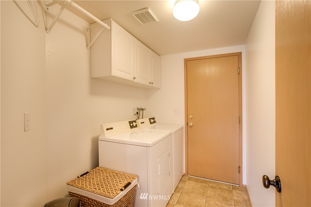 5105 Northeast 20th Street Renton, WA 98059 - Photo 14 of 25 Gallery Image 14