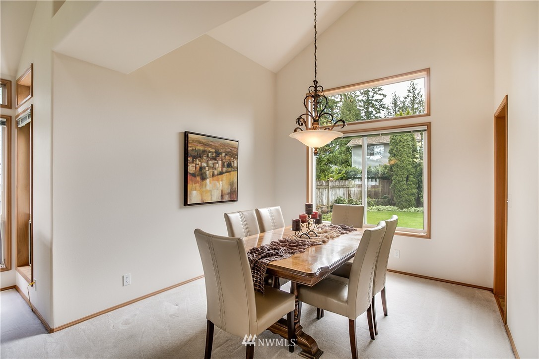 5105 Northeast 20th Street Renton, WA 98059 - Photo 5 of 25 Gallery Image 5
