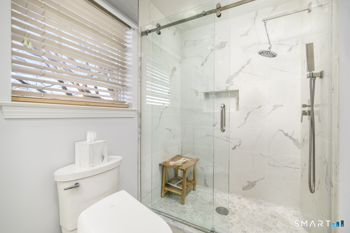 596 Glenbrook Road, Unit 12 Stamford, CT 06906 - Photo 12 of 25