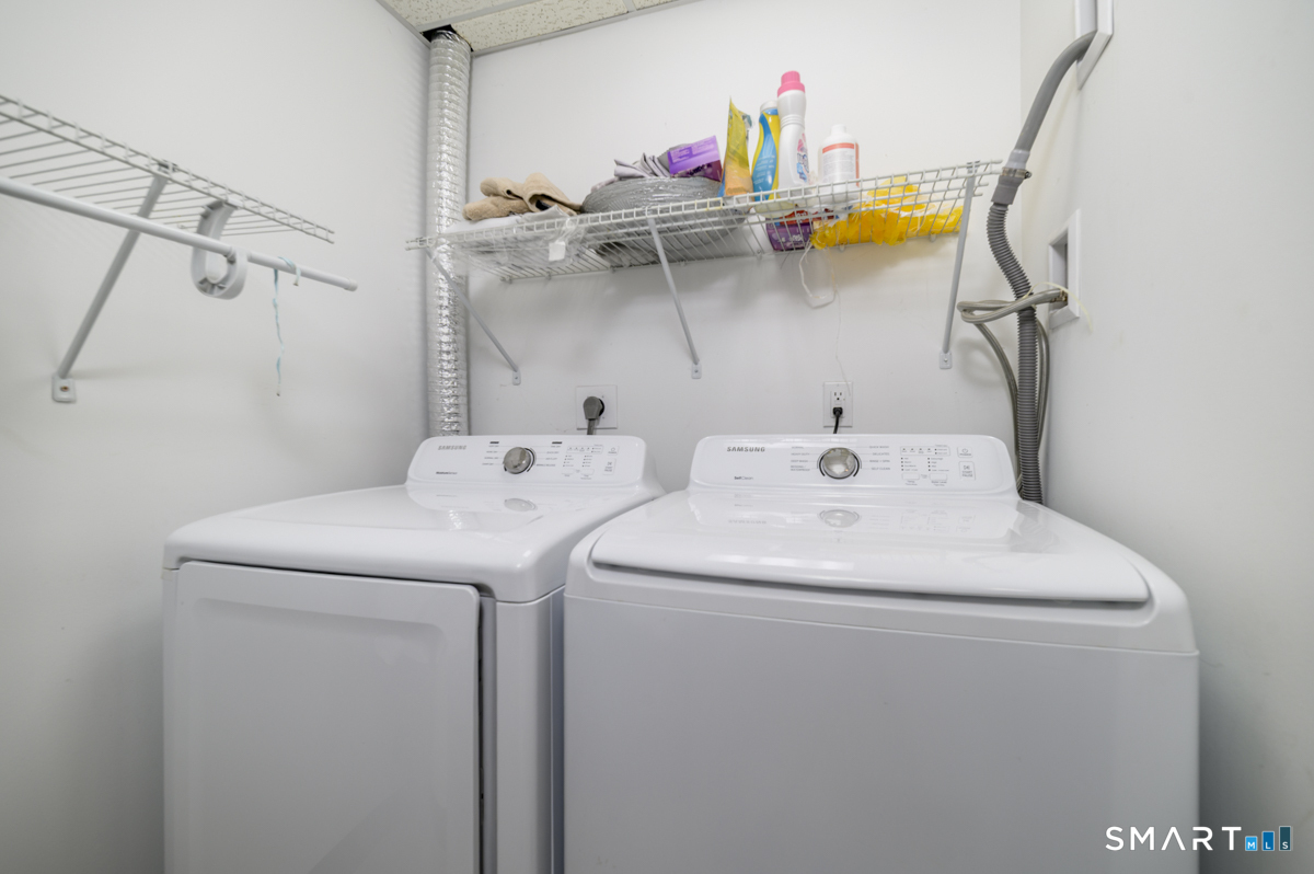 596 Glenbrook Road, Unit 12 Stamford, CT 06906 - Photo 18 of 25