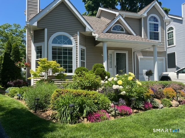 596 Glenbrook Road, Unit 12 Stamford, CT 06906 - Photo 2 of 25