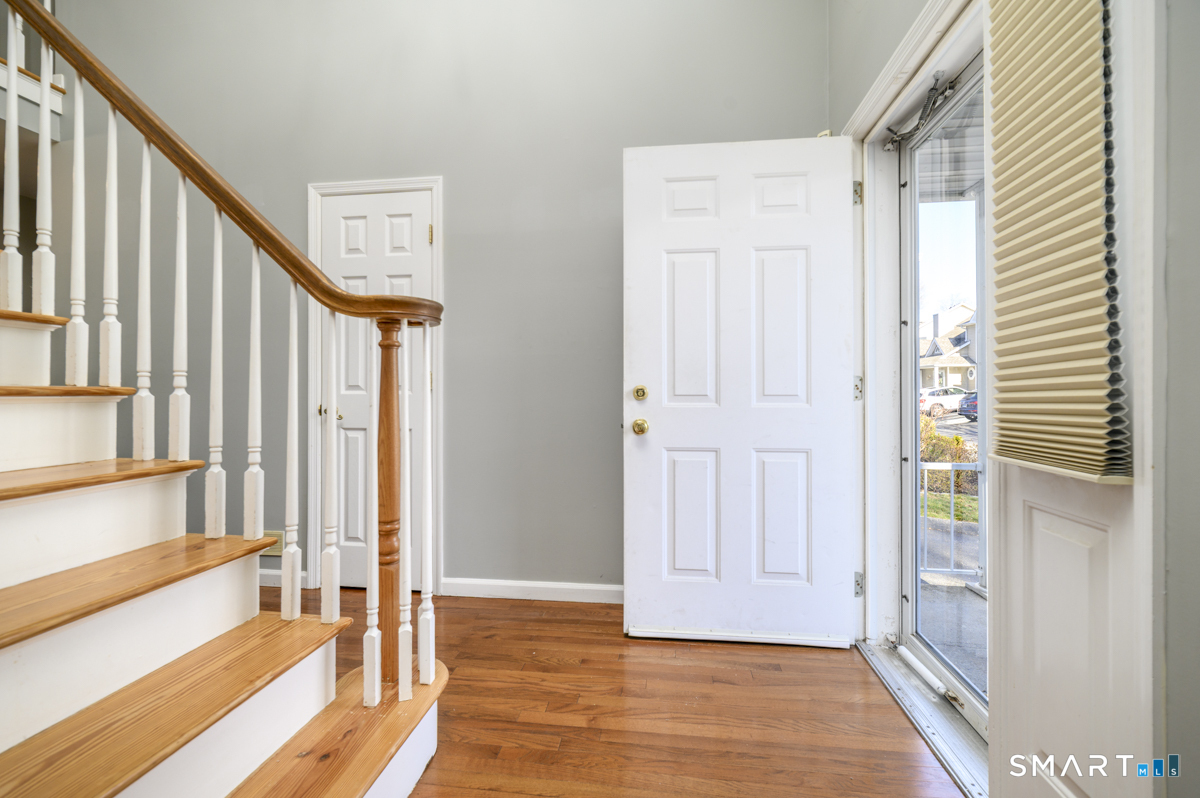 596 Glenbrook Road, Unit 12 Stamford, CT 06906 - Photo 3 of 25