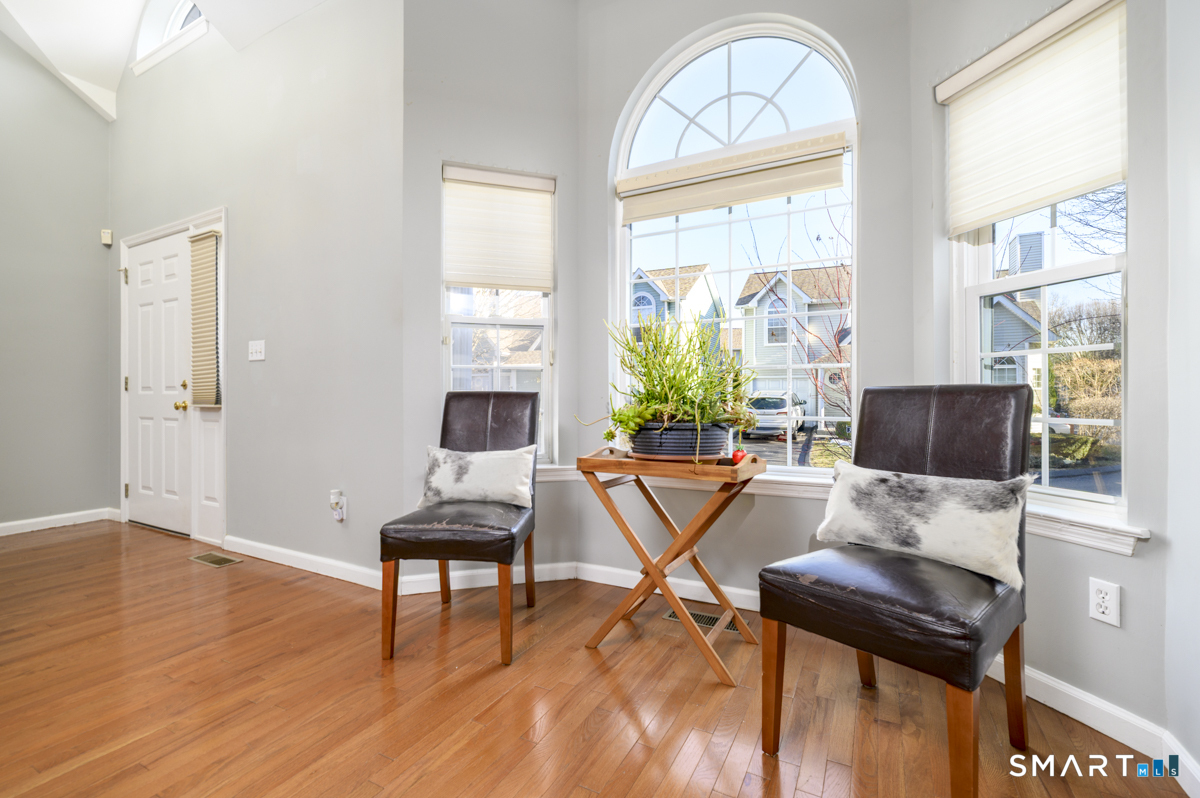 596 Glenbrook Road, Unit 12 Stamford, CT 06906 - Photo 5 of 25