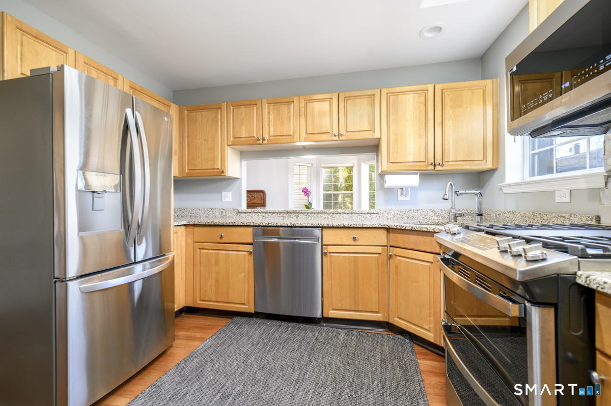 596 Glenbrook Road, Unit 12 Stamford, CT 06906 - Photo 8 of 25