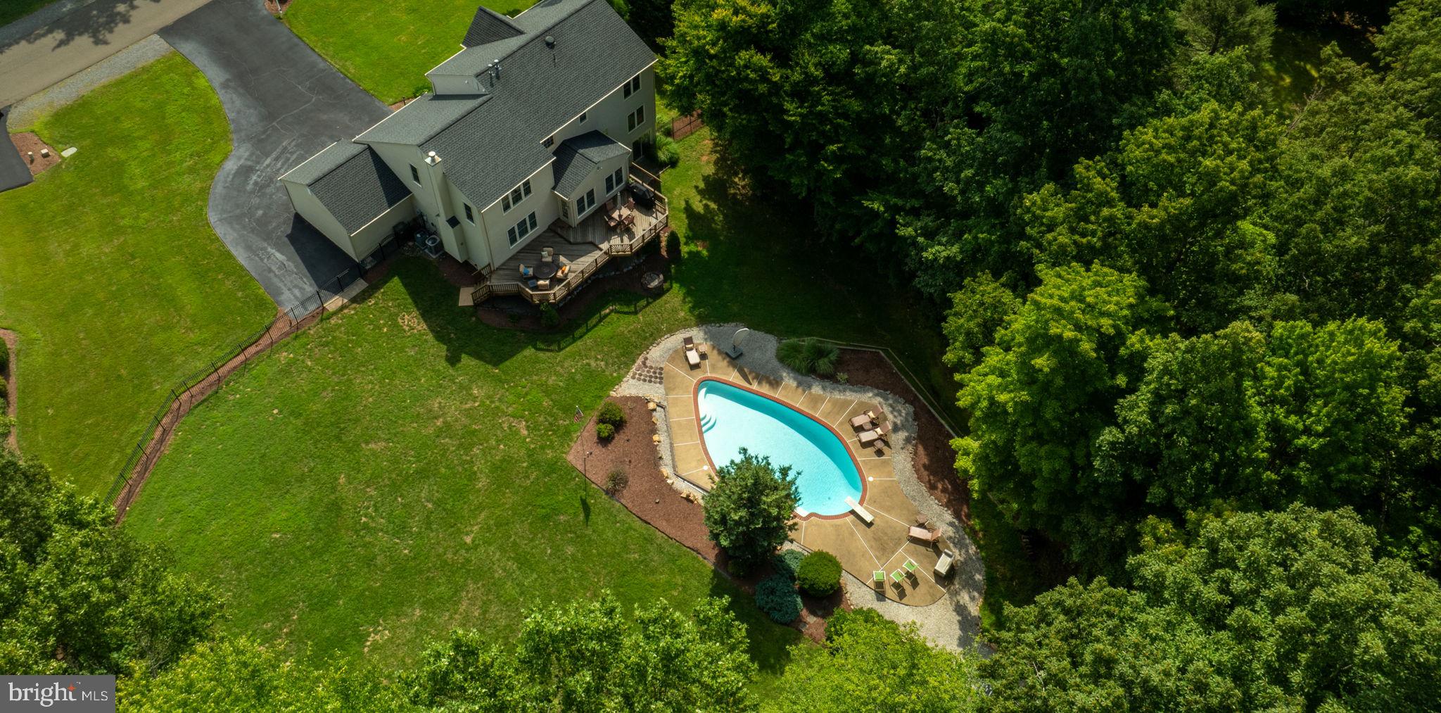 12588 Curling Road Manassas, VA 20112 - Photo 4 of 89 The backyard!!!