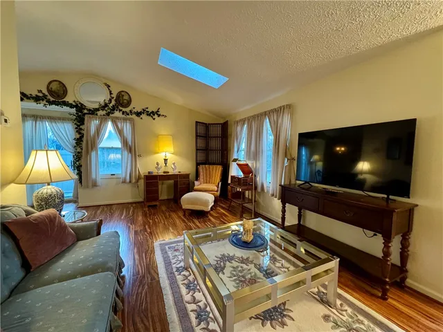 $179,900 | 16 Flower Dale Circle, Greece, NY 14626