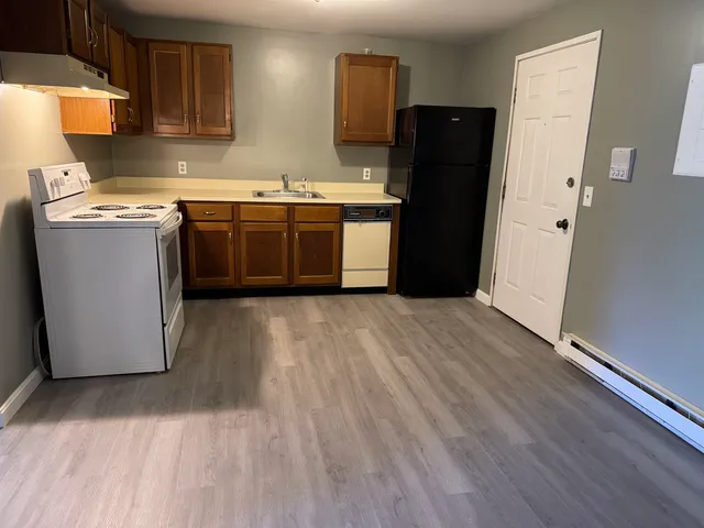 $159,900 | 12 East Side Drive, Unit 413, Concord, NH 03301