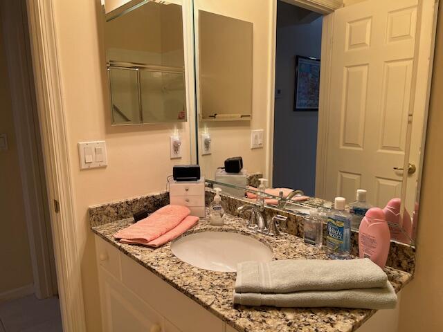 7765 Rockford Road Boynton Beach, FL 33472 - Photo 15 of 31 GUEST BATH