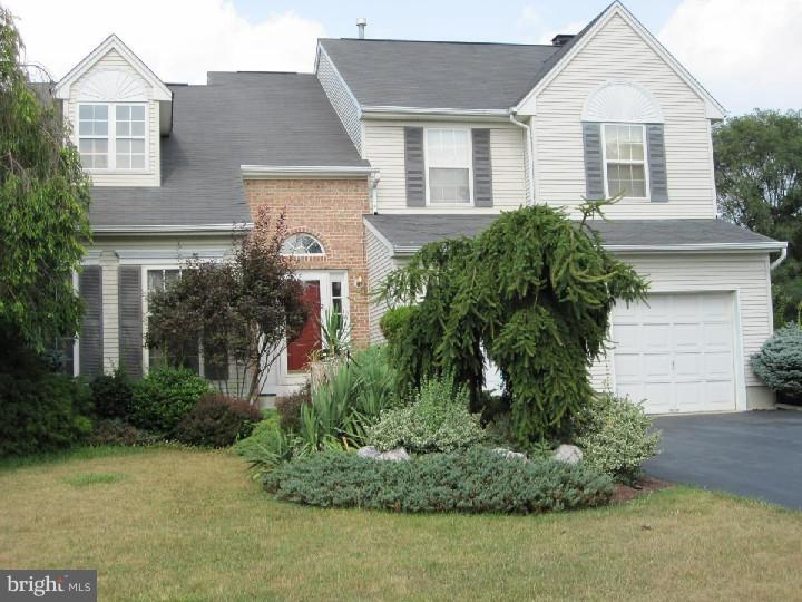 29 Amberfield Road Robbinsville, NJ 08691 - Photo 1 of 14 Exterior Front
