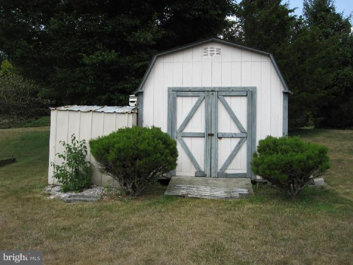 29 Amberfield Road Robbinsville, NJ 08691 - Photo 3 of 14 Storage Shed