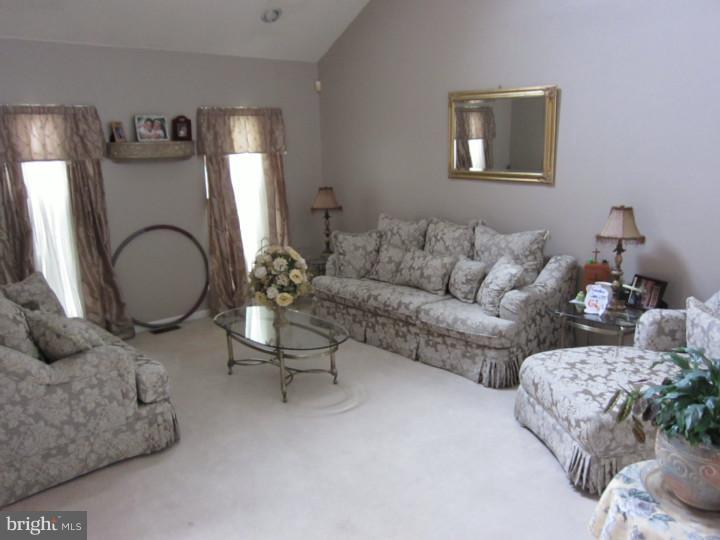 29 Amberfield Road Robbinsville, NJ 08691 - Photo 10 of 14 Living Room