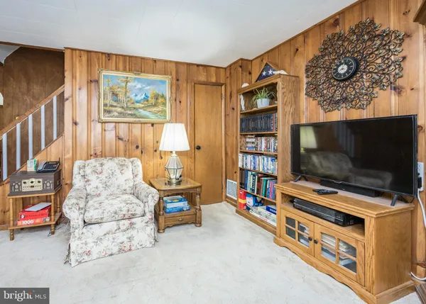 $215,000 | 288 Filbert Avenue, Wilmington, DE 19805