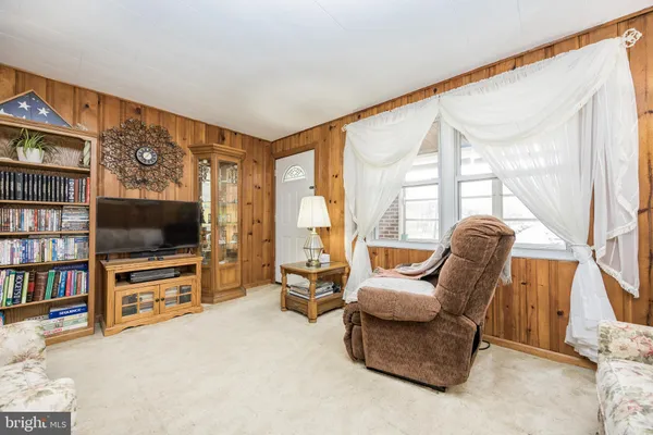$215,000 | 288 Filbert Avenue, Wilmington, DE 19805