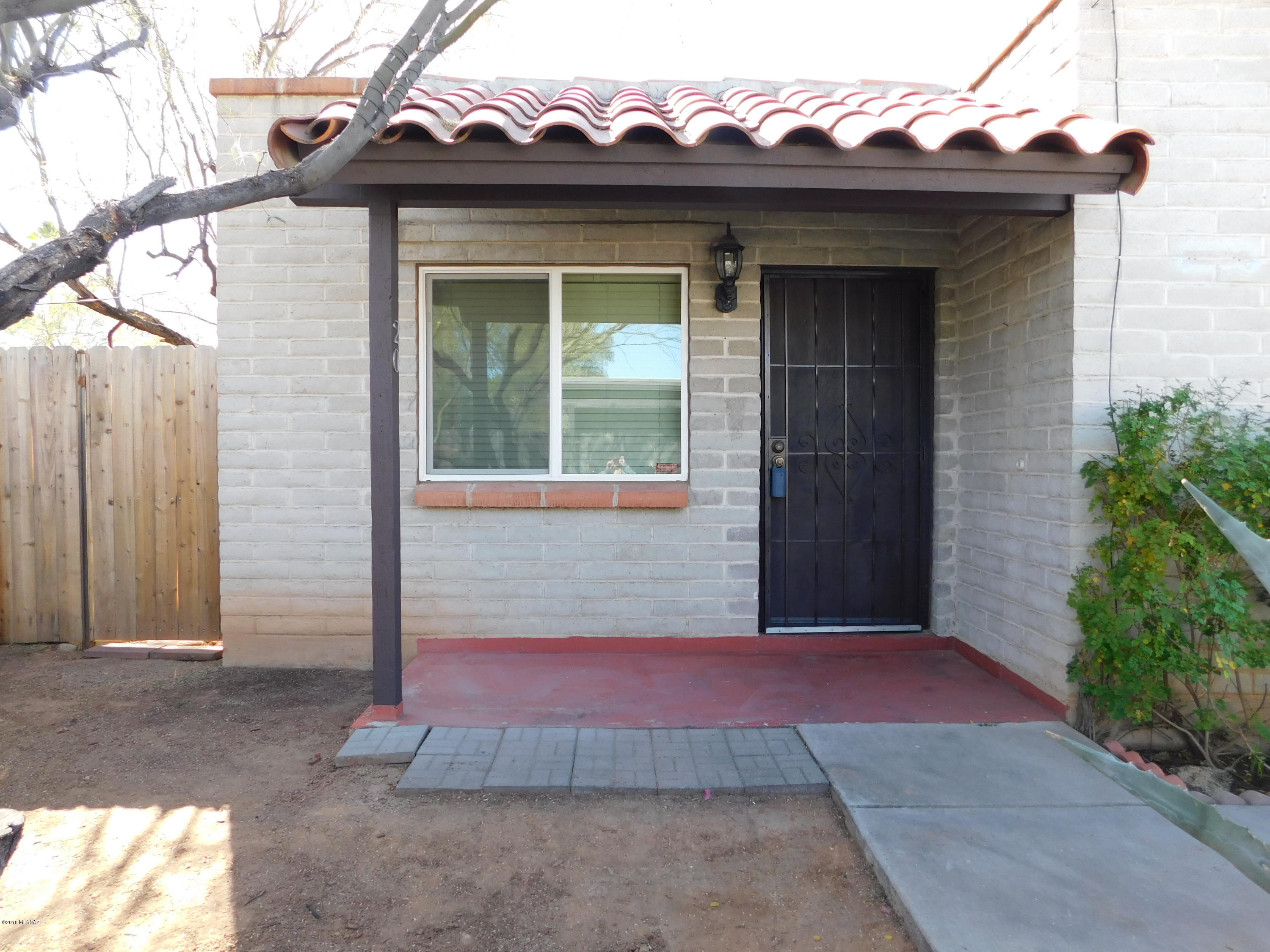 211 West Roger Road, Unit 20 Tucson, AZ 85705 - Photo 1 of 21