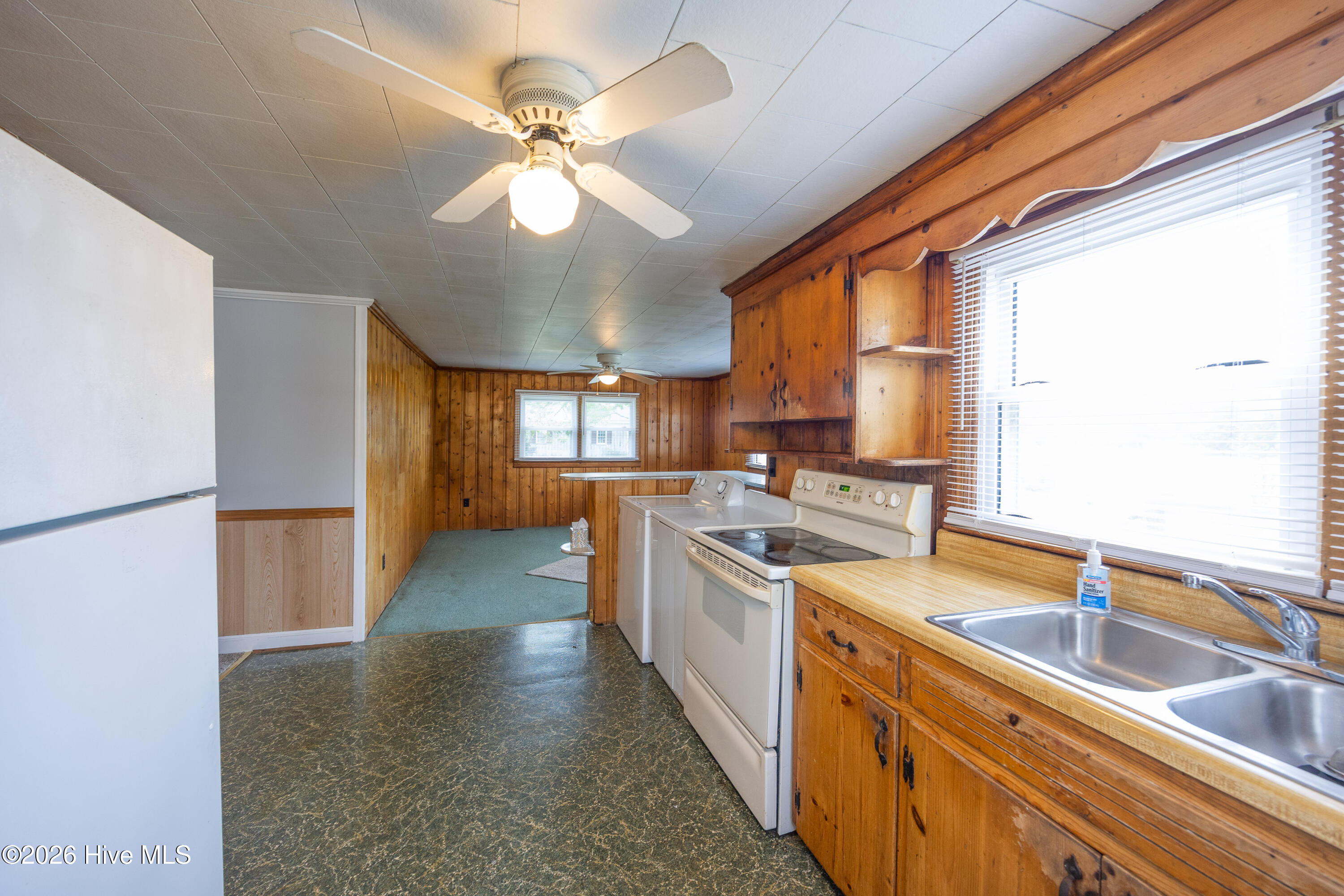 1181 Reedsford Road Clinton, NC 28328 - Photo 11 of 27