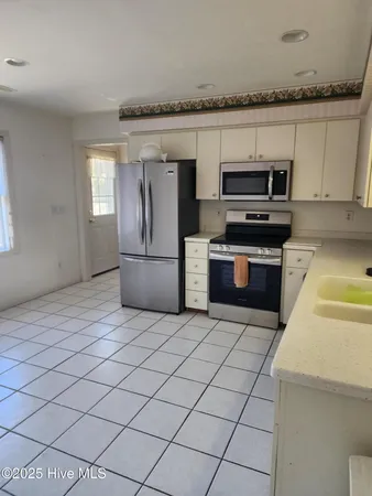 $2,650 | 903 Rectory Court, Wilmington, NC 28411
