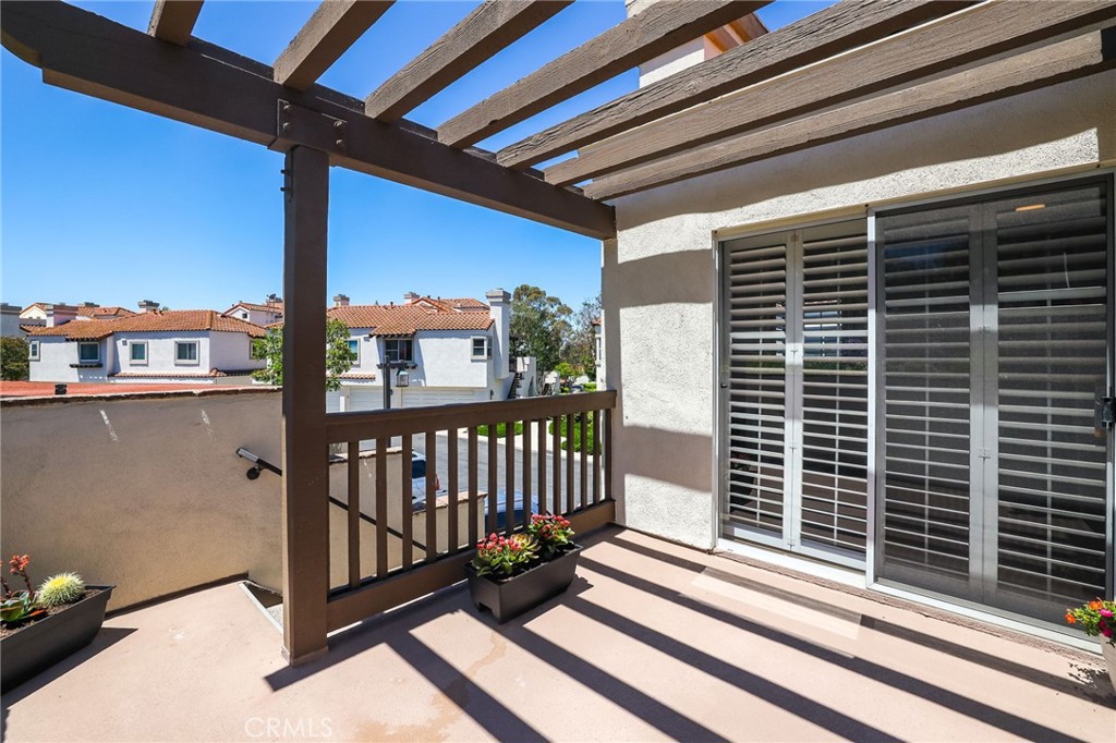 14 Brisa Ribera Rancho Santa Margarita, CA 92688 - Photo 3 of 20