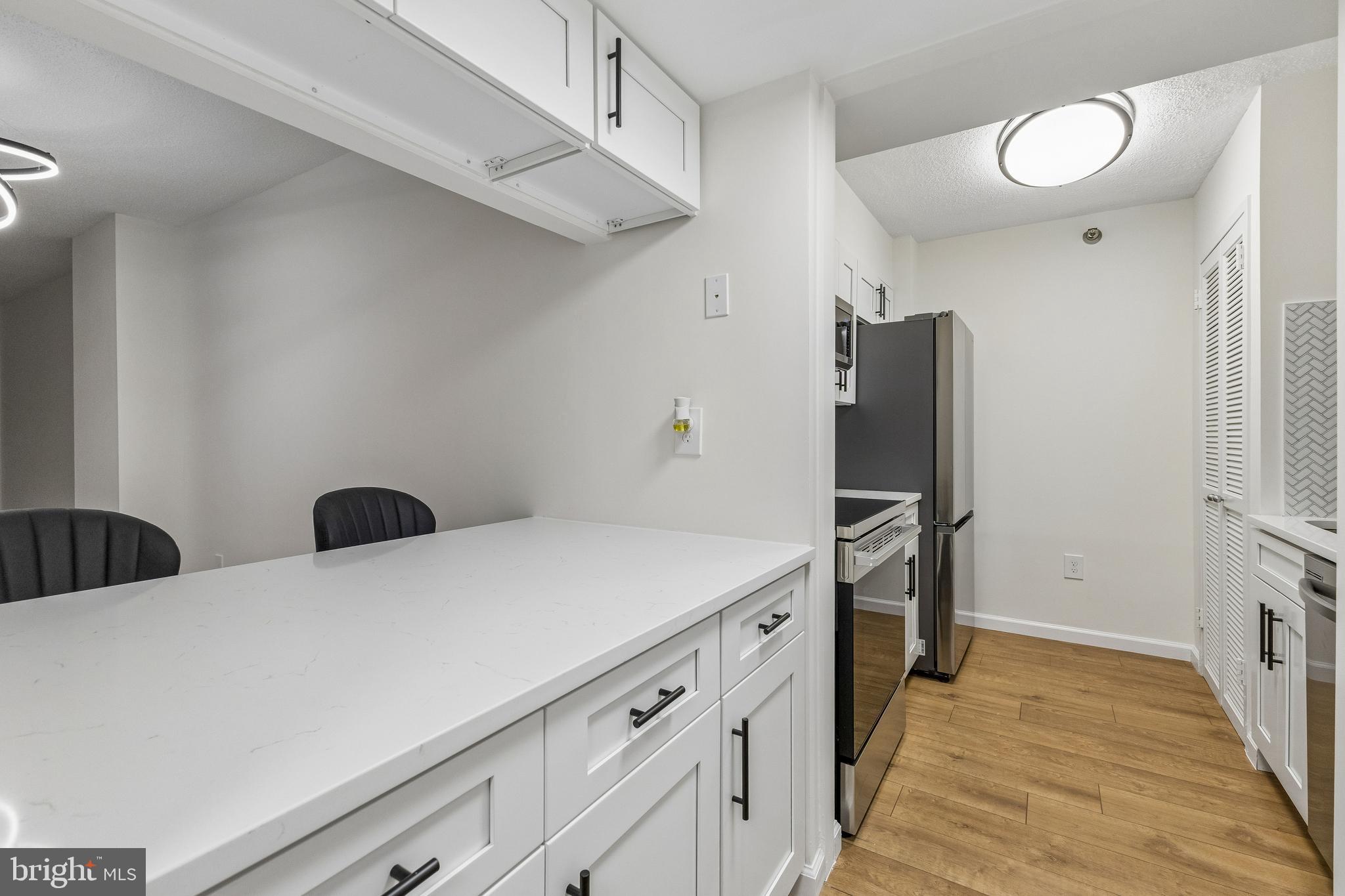 1808 Old Meadow Road, Unit 418 McLean, VA 22102 - Photo 4 of 22